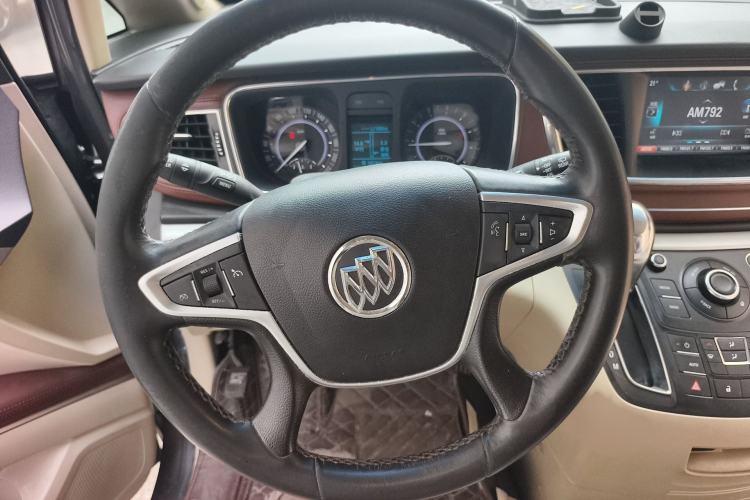 Used Buick GL8 2017 25S Luxury Version China V Standard Steering Wheel