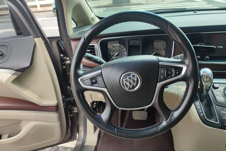 Used Buick GL8 2017 25S Prestige Version China V Standard Steering Wheel