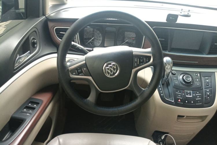 Used Buick GL8 2017 25S Comfort Version China V Standard Steering Wheel
