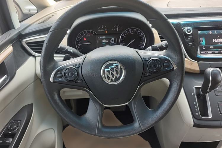 Used Buick GL8 2017 ES 28T Comfort Model China V Standard Steering Wheel