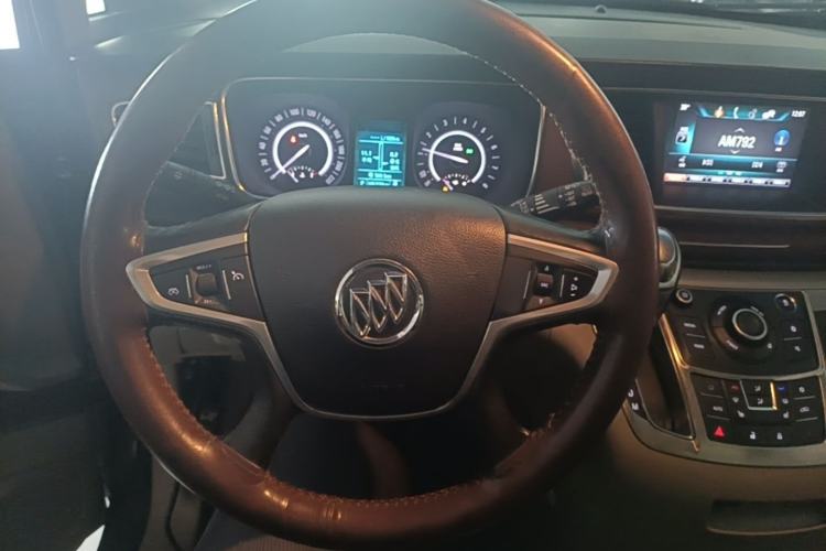 Used Buick GL8 2017 25S Prestige Version China V Standard Steering Wheel