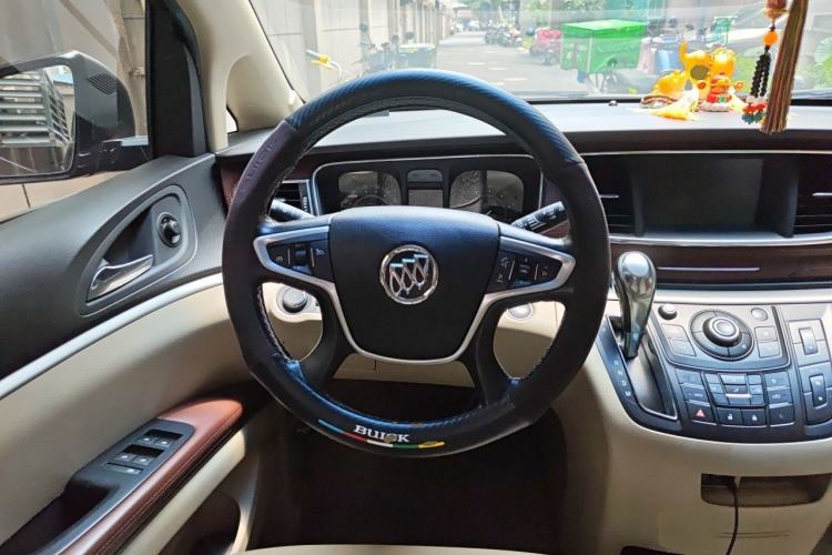 Used Buick GL8 2017 25S Luxury Version China V Standard Steering Wheel