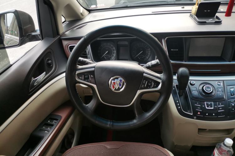 Used Buick GL8 2017 25S Luxury Version China V Standard Steering Wheel