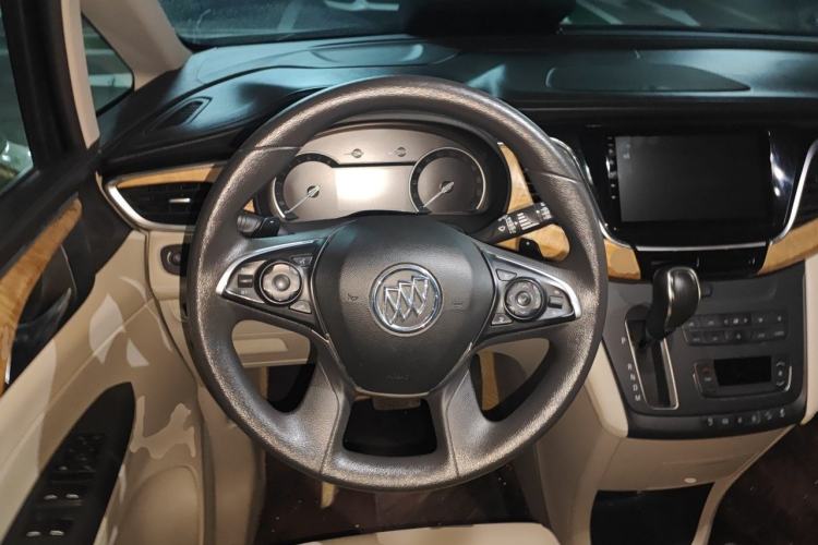 Used Buick GL8 2017 ES 28T Comfort Model China V Standard Steering Wheel