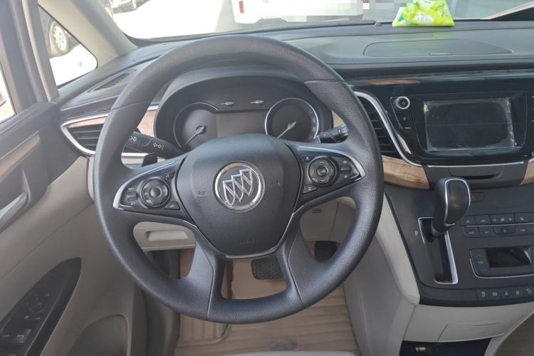 Used Buick GL8 2017 ES 28T Comfort Model China V Standard Steering Wheel