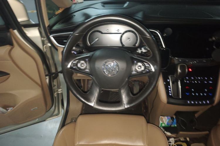 Used Buick GL8 2017 ES 28T Flagship Model China V Standard Steering Wheel