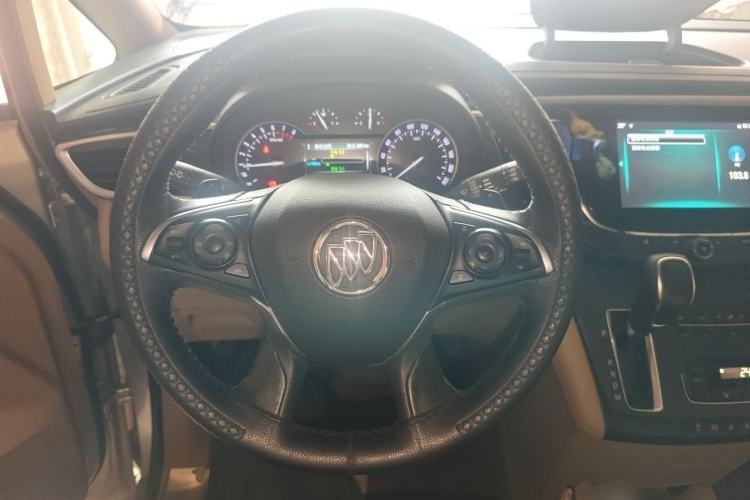 Used Buick GL8 2017 ES 28T Premium Version China V Standard Steering Wheel