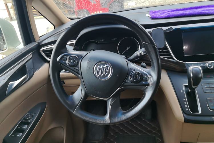 Used Buick GL8 2017 ES 28T Premium Version China V Standard Steering Wheel