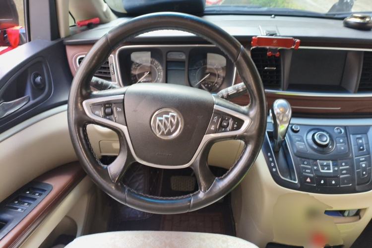Used Buick GL8 2017 25S Comfort Version China V Standard Steering Wheel