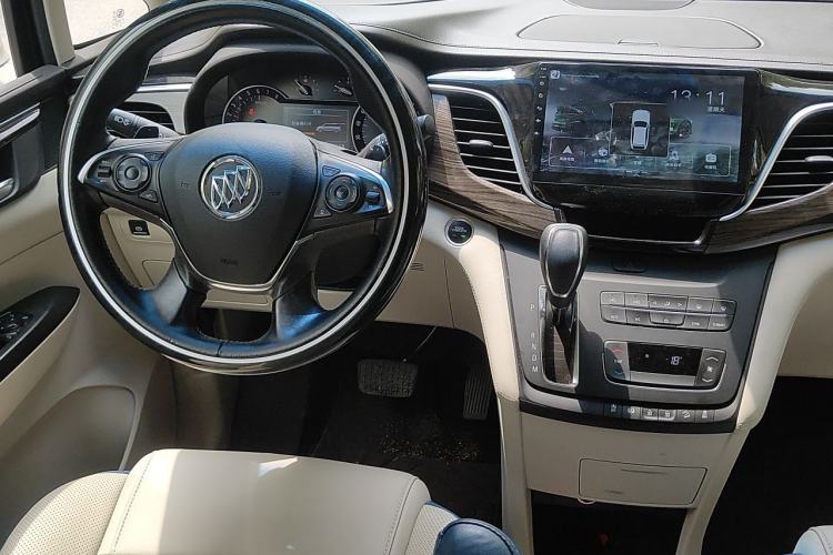 Used Buick GL8 2017 ES 28T Comfort Model China V Standard Steering Wheel