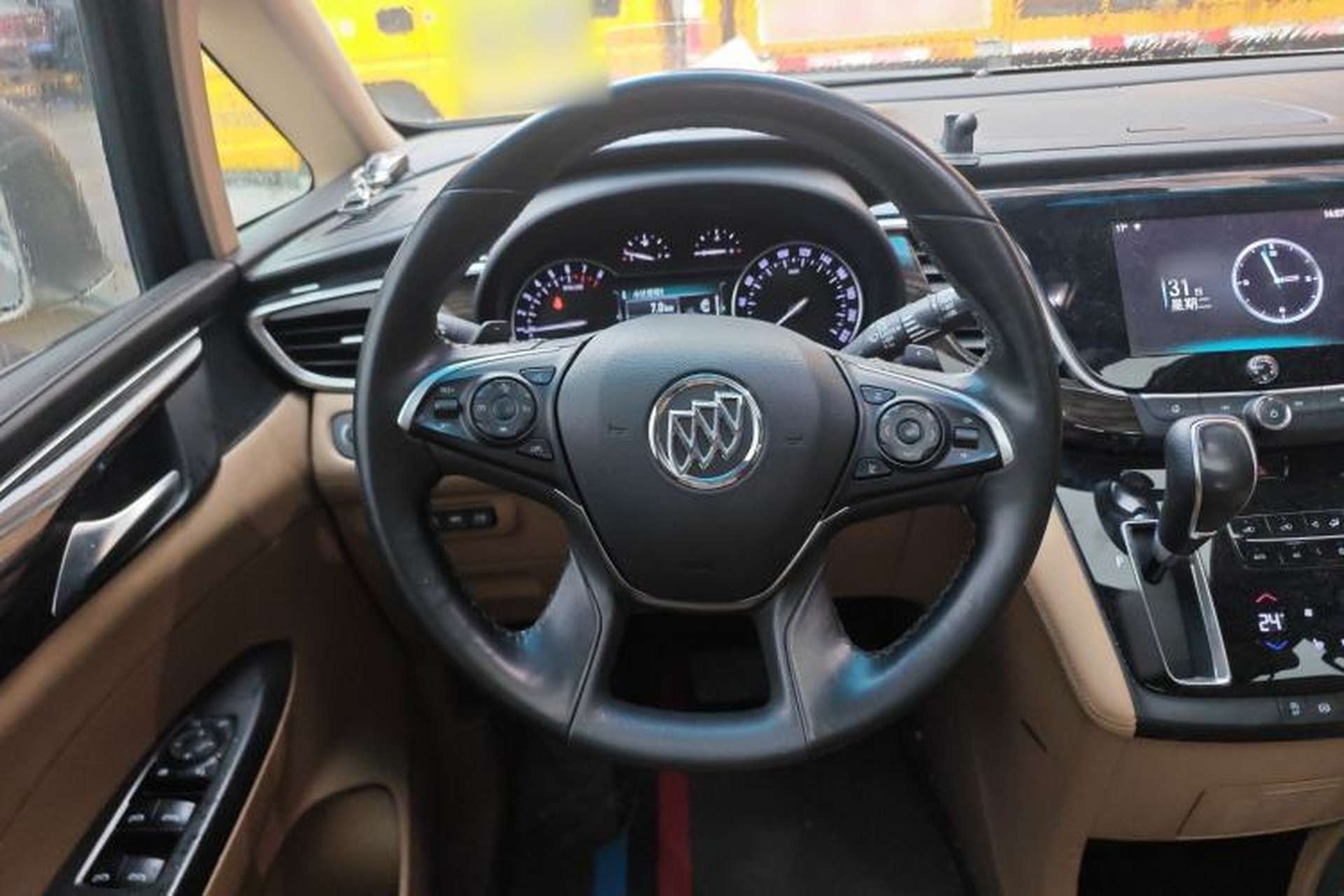 Used Buick GL8 2017 ES 28T Flagship Model China V Standard Steering Wheel