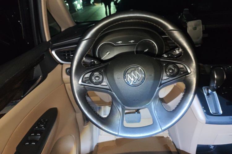 Used Buick GL8 2017 ES 28T Luxury Model China V Standard Steering Wheel