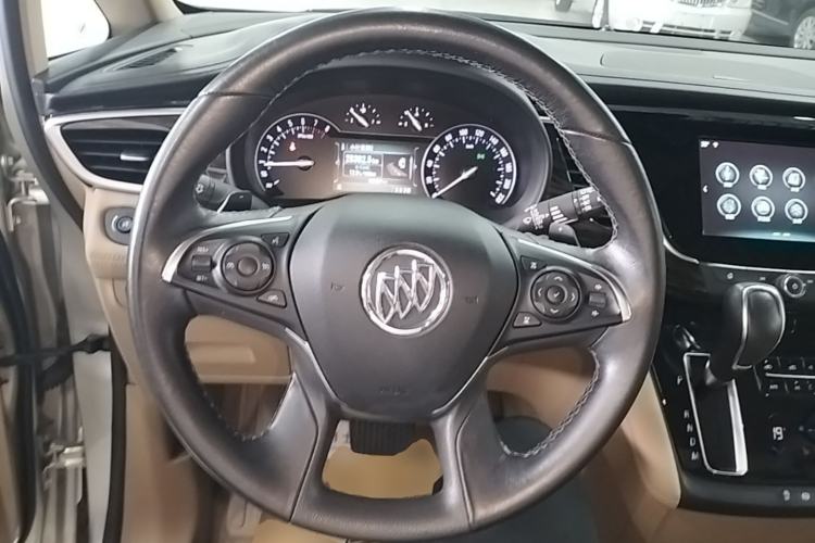 Used Buick GL8 2017 ES 28T Luxury Model China V Standard Steering Wheel