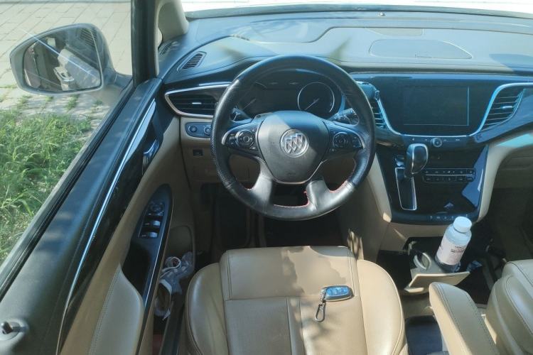Used Buick GL8 2017 ES 28T Luxury Model China V Standard Steering Wheel