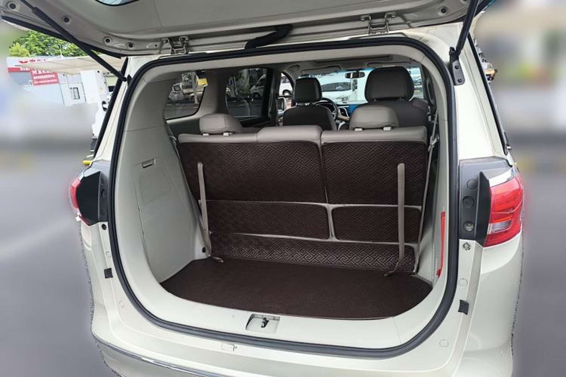 Used Buick GL8 2017 ES 28T Comfort Model China V Standard Trunk