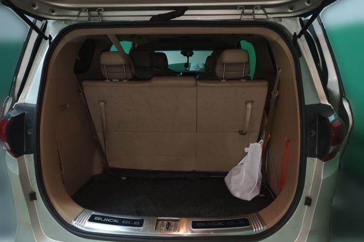 Used Buick GL8 2017 ES 28T Premium Version China V Standard Trunk