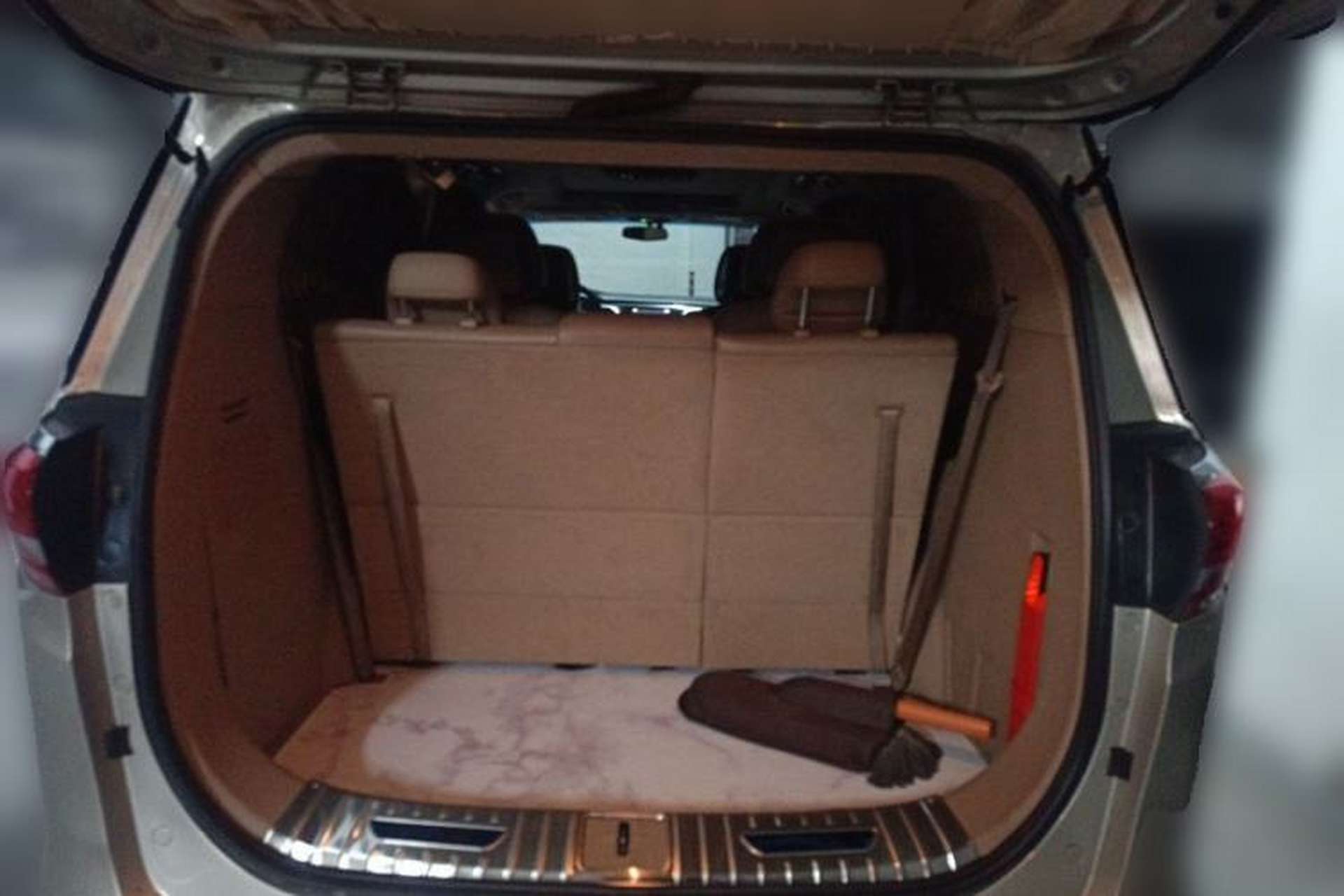 Used Buick GL8 2017 ES 28T Premium Version China V Standard Trunk