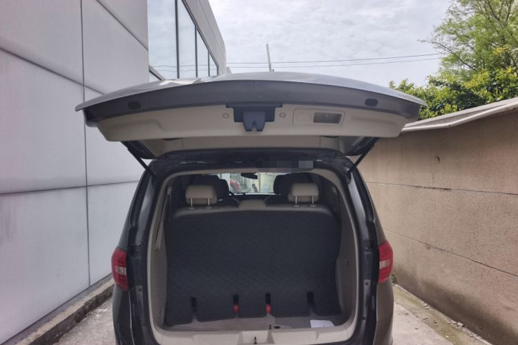 Used Buick GL8 2017 25S Luxury Version China V Standard Trunk