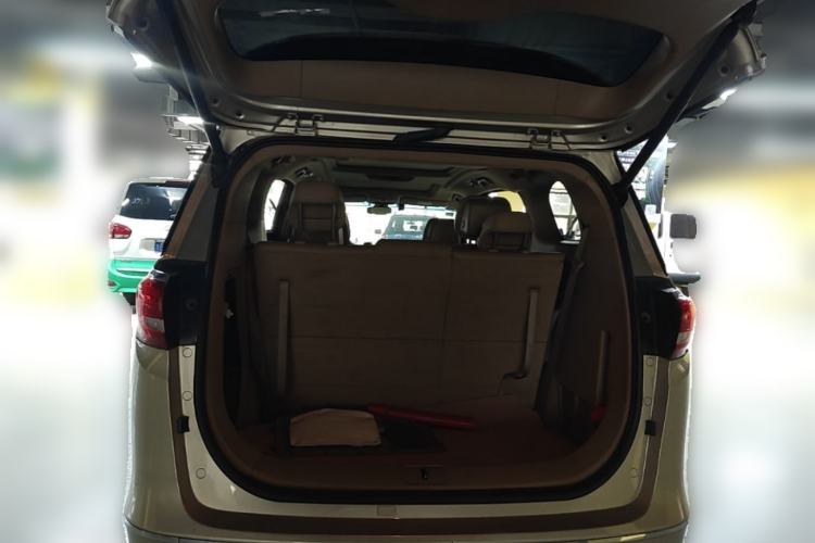 Used Buick GL8 2017 ES 28T Luxury Model China V Standard Trunk
