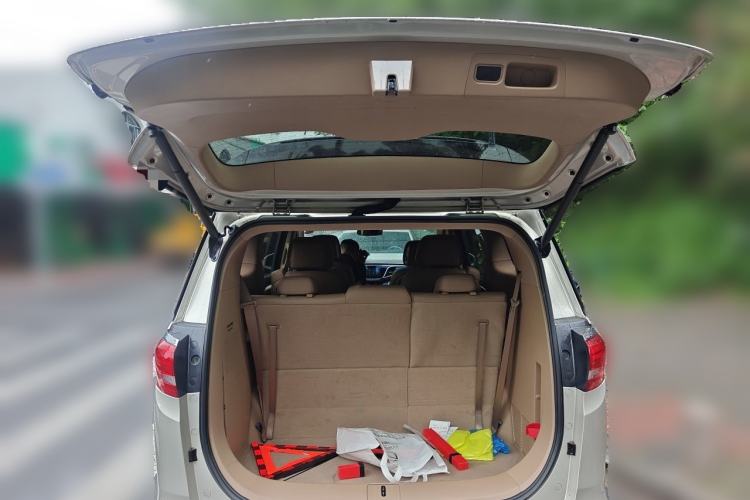Used Buick GL8 2017 ES 28T Flagship Model China V Standard Trunk
