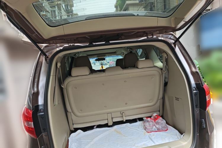 Used Buick GL8 2017 25S Luxury Version China V Standard Trunk