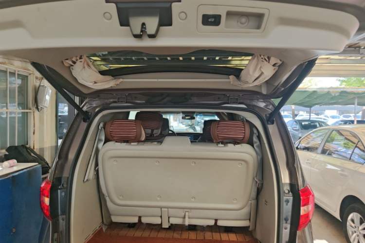 Used Buick GL8 2017 25S Comfort Version China V Standard Trunk