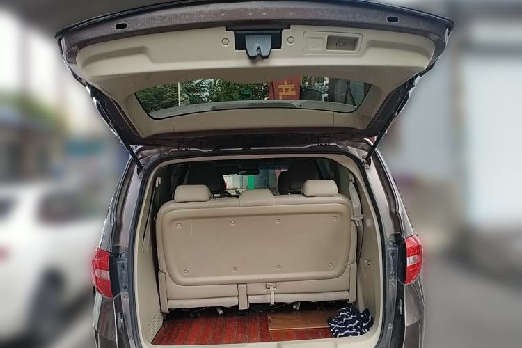 Used Buick GL8 2017 25S Luxury Version China V Standard Trunk