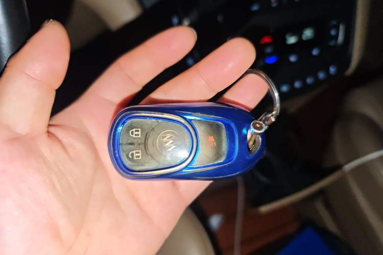 Used Buick GL8 2017 ES 28T Premium Version China V Standard Vehicle Key