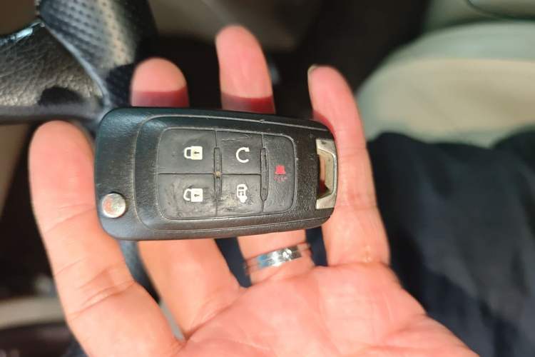 Used Buick GL8 2017 25S Luxury Version China V Standard Vehicle Key