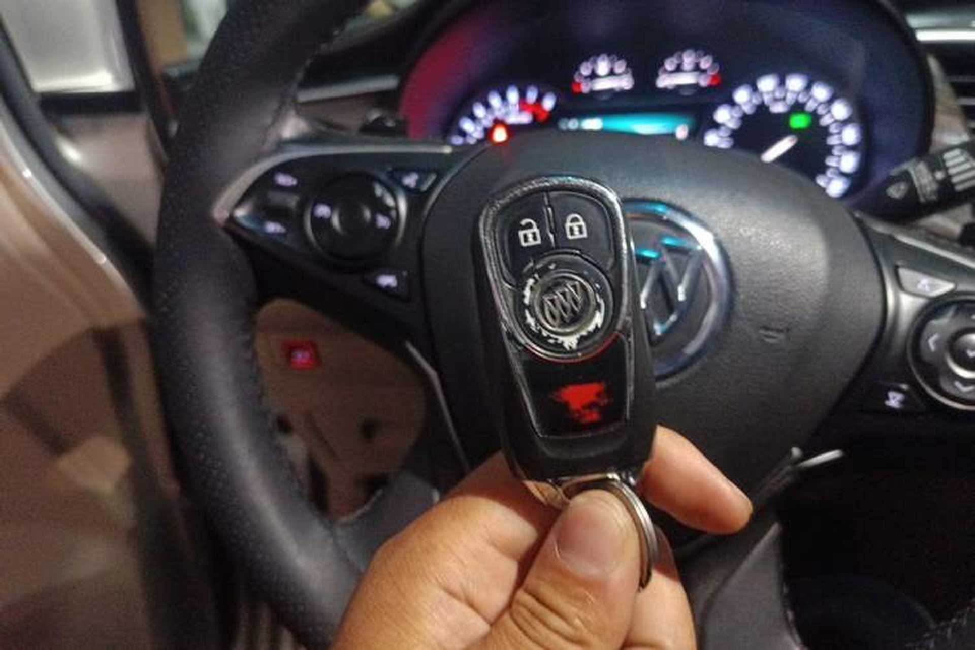 Used Buick GL8 2017 ES 28T Premium Version China V Standard Vehicle Key