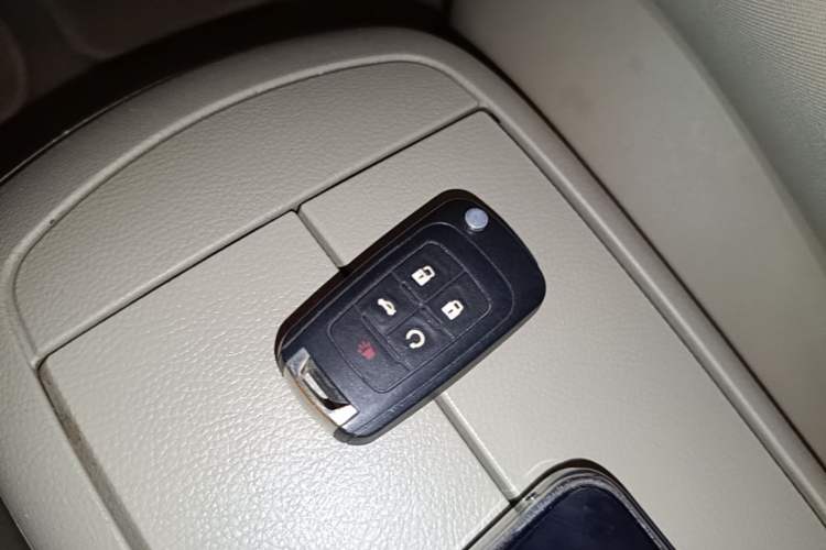 Used Buick GL8 2017 25S Luxury Version China V Standard Vehicle Key