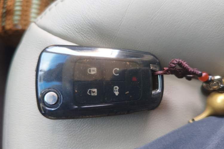 Used Buick GL8 2017 25S Prestige Version China V Standard Vehicle Key