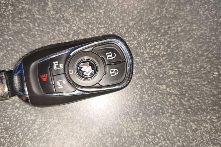 Used Buick GL8 2017 ES 28T Luxury Model China V Standard Vehicle Key