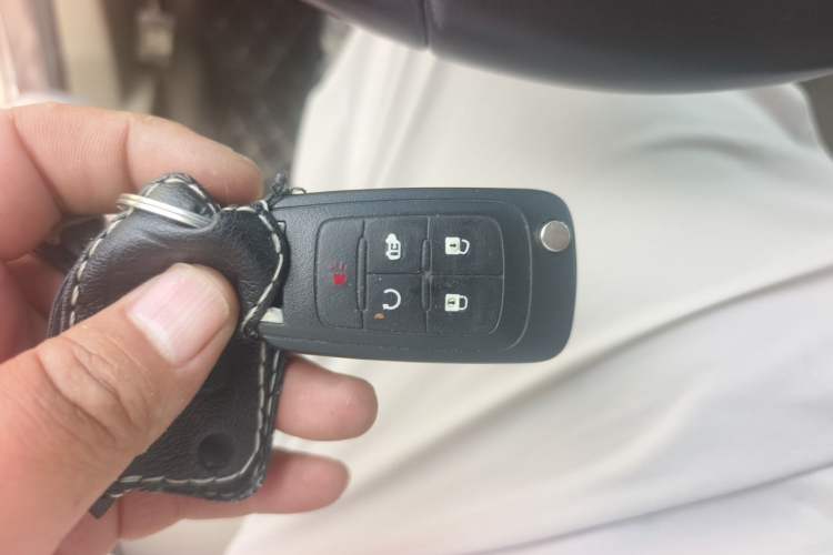 Used Buick GL8 2017 25S Luxury Version China V Standard Vehicle Key