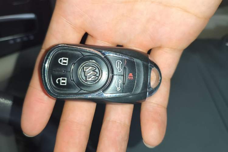 Used Buick GL8 2017 ES 28T Comfort Model China V Standard Vehicle Key