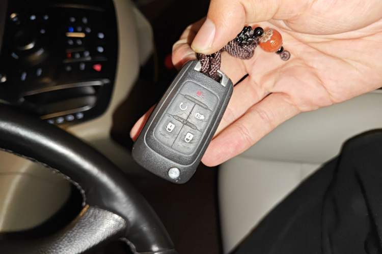 Used Buick GL8 2017 25S Prestige Version China V Standard Vehicle Key