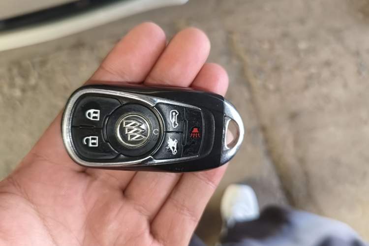 Used Buick GL8 2017 ES 28T Flagship Model China V Standard Vehicle Key