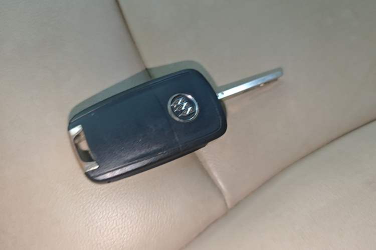 Used Buick GL8 2017 25S Prestige Version China V Standard Vehicle Key