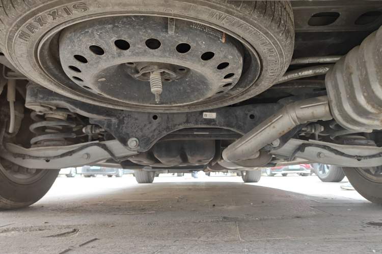 Used Buick GL8 2018 ES 28T Comfort Model China VI Standard Chassis Rear