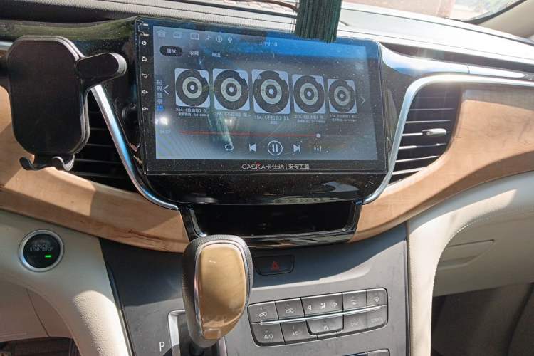Used Buick GL8 2018 ES 28T Comfort Model China VI Standard Audio And AC Panel