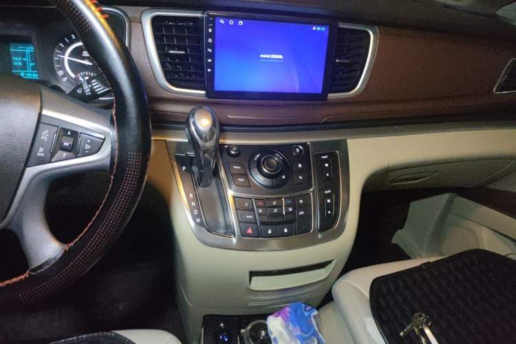 Used Buick GL8 2018 28T Comfort Model China VI Standard Audio And AC Panel