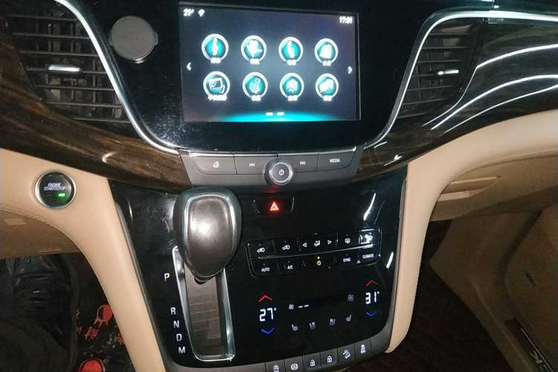 Used Buick GL8 2018 ES 28T Flagship Model China VI Standard Audio And AC Panel