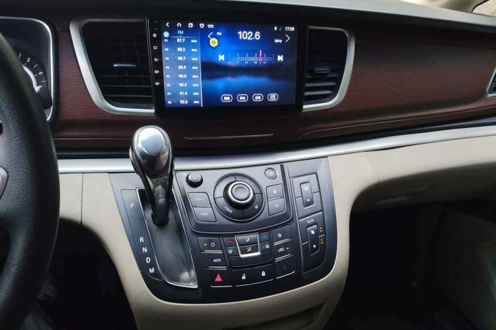 Used Buick GL8 2018 28T Comfort Model China VI Standard Audio And AC Panel