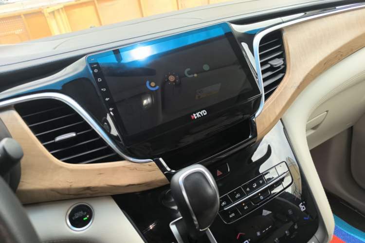 Used Buick GL8 2018 ES 28T Comfort Model China VI Standard Audio And AC Panel