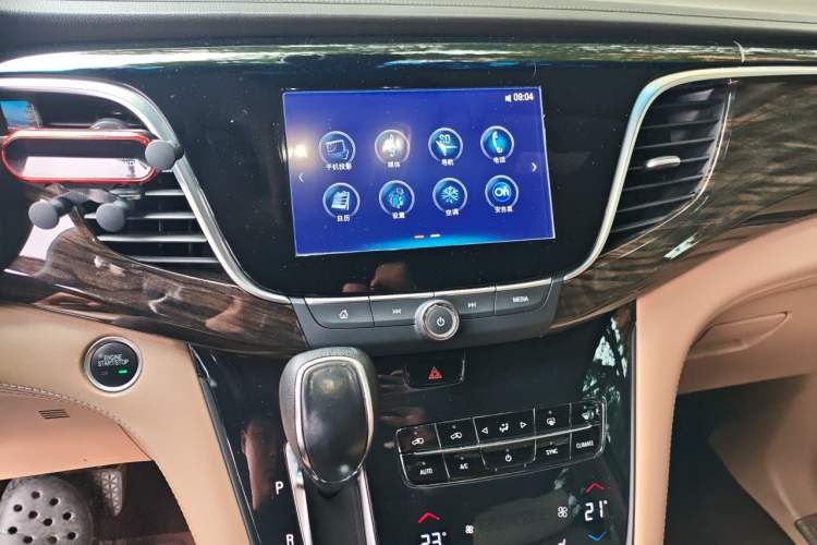 Used Buick GL8 2018 ES 28T Luxury Model China VI Standard Audio And AC Panel