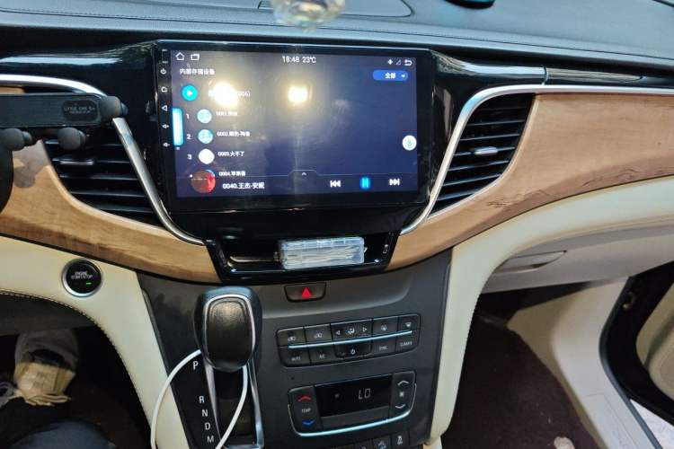 Used Buick GL8 2018 ES 28T Comfort Model China VI Standard Audio And AC Panel