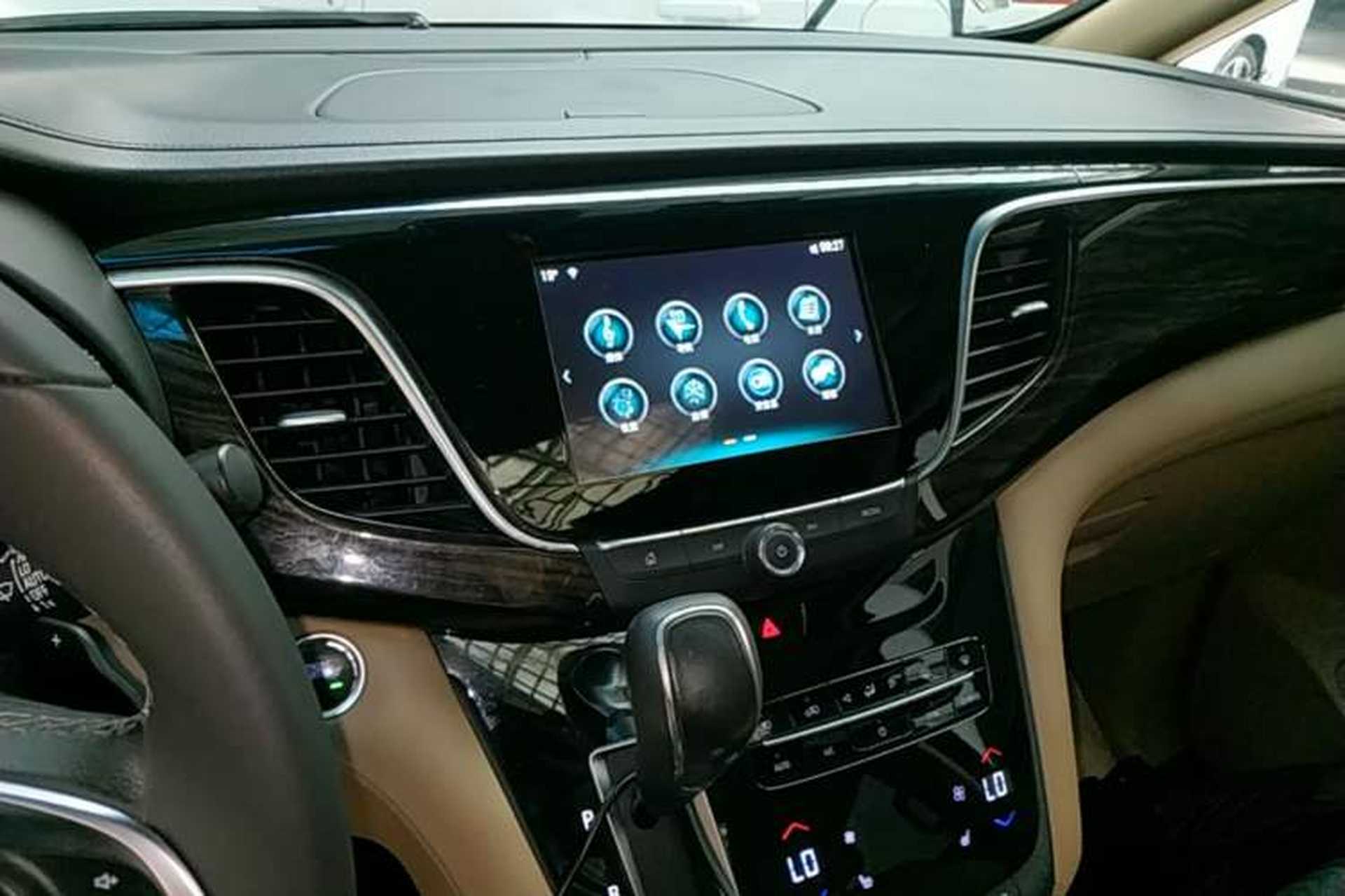 Used Buick GL8 2018 ES 28T Luxury Model China VI Standard Audio And AC Panel