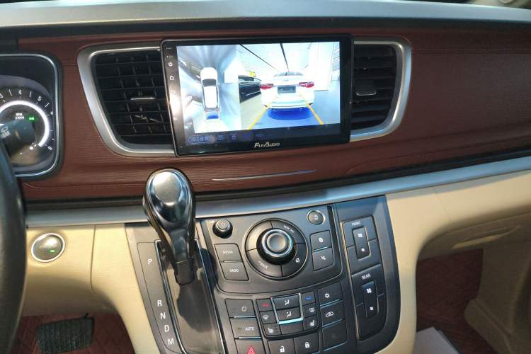 Used Buick GL8 2018 28T Prestige Version China VI Standard Audio And AC Panel