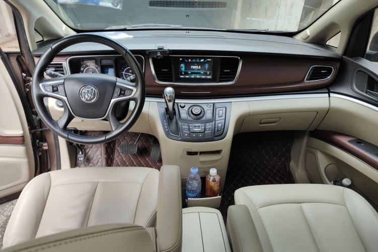 Used Buick GL8 2018 28T Luxury Model China VI Standard Center Console