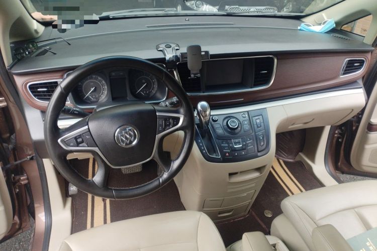 Used Buick GL8 2018 28T Luxury Model China VI Standard Center Console